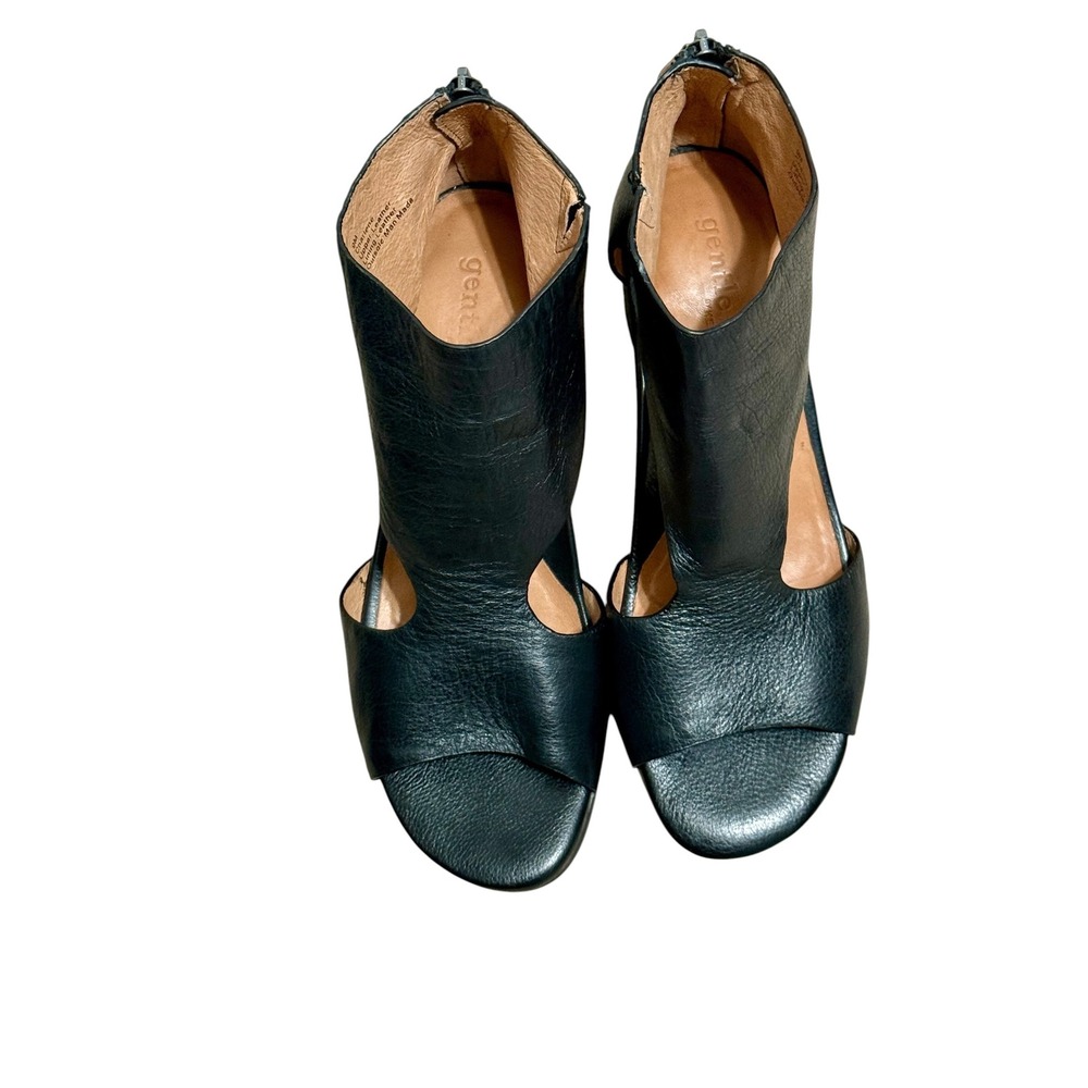 Gentle Souls Kenneth Cole Charlene Black Leather Cutout Block Heel Sandals 9M